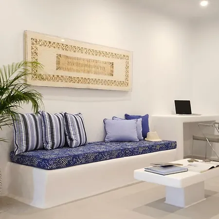 Villa Superior Naousa (Paros)
